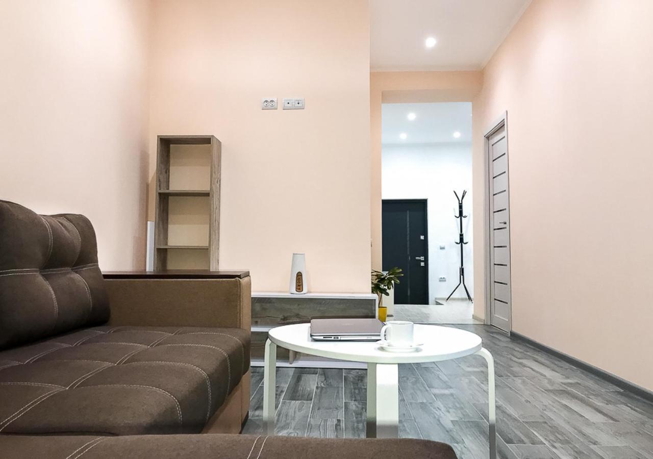 Apartment центр посуточно новая двухуровневая Da Luisa *