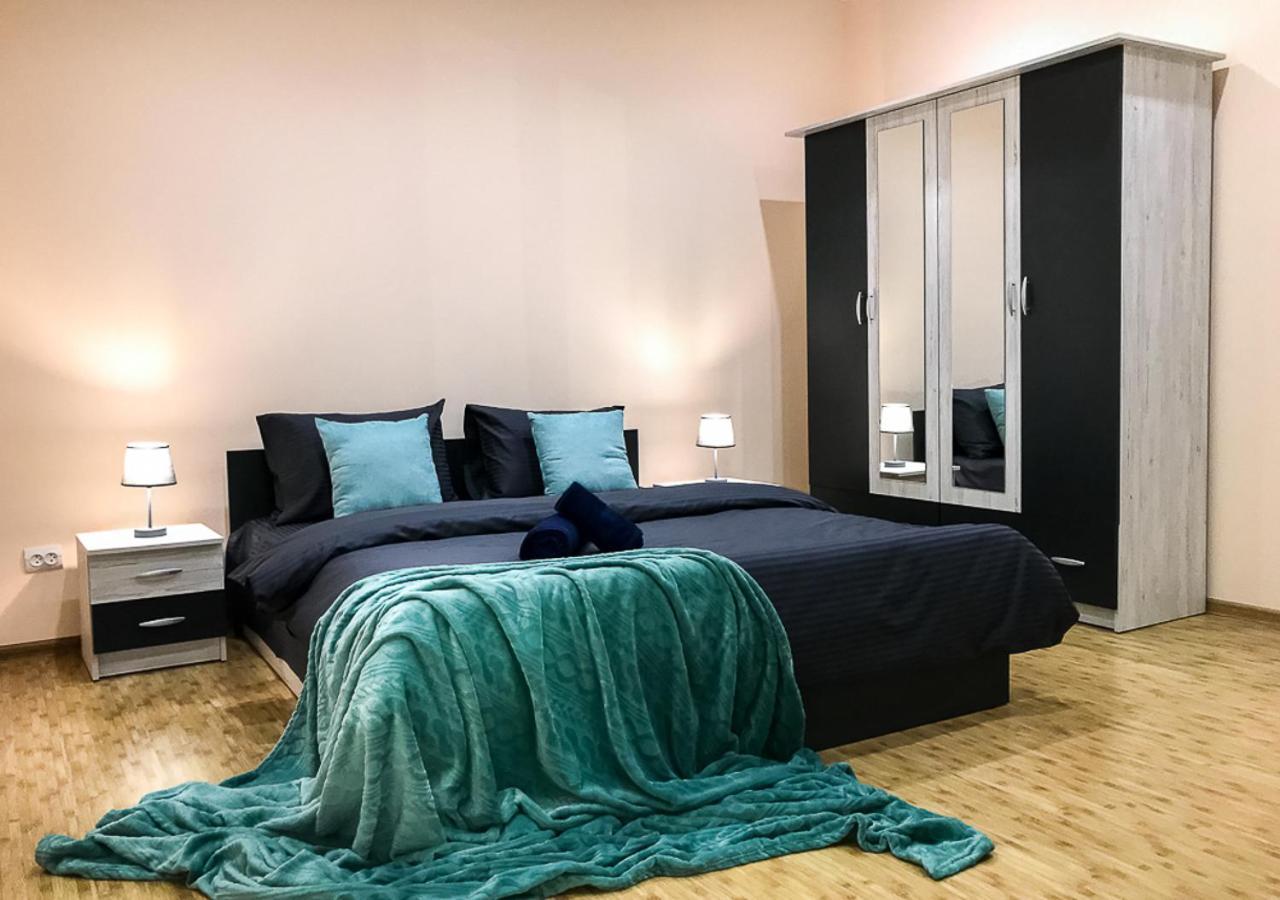 центр посуточно новая двухуровневая Da Luisa Apartment Mukacheve
