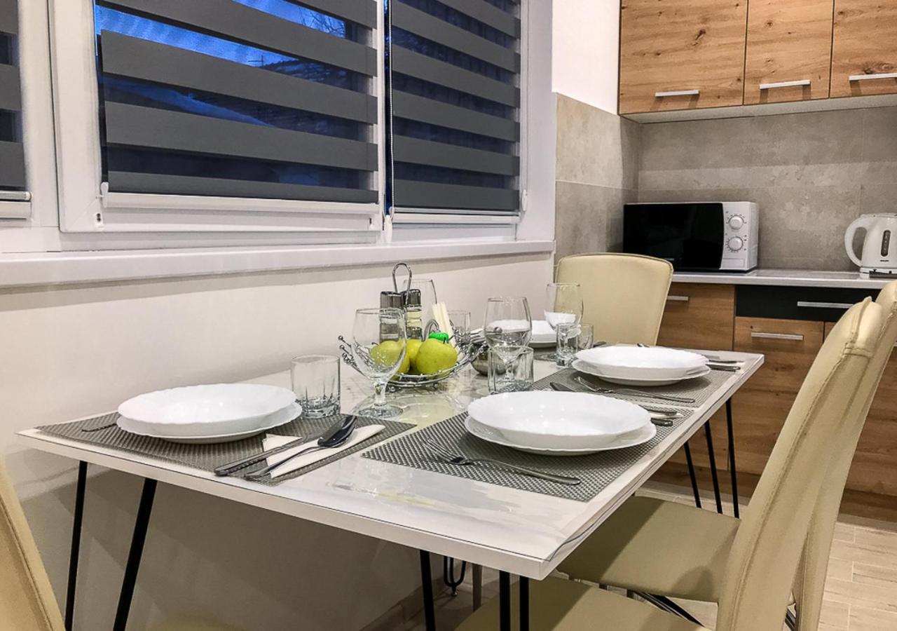 Apartment центр посуточно новая двухуровневая Da Luisa *