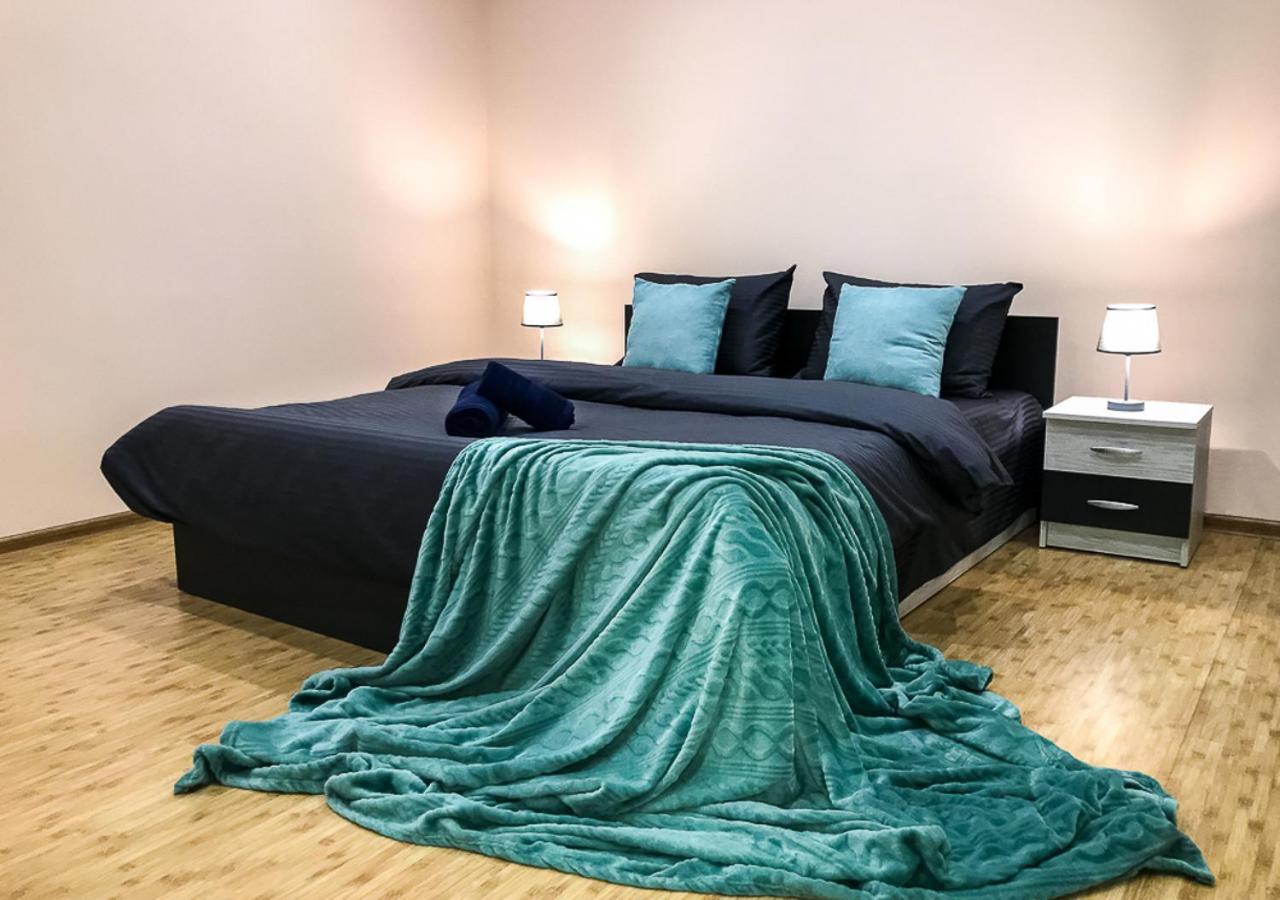 Apartment центр посуточно новая двухуровневая Da Luisa *