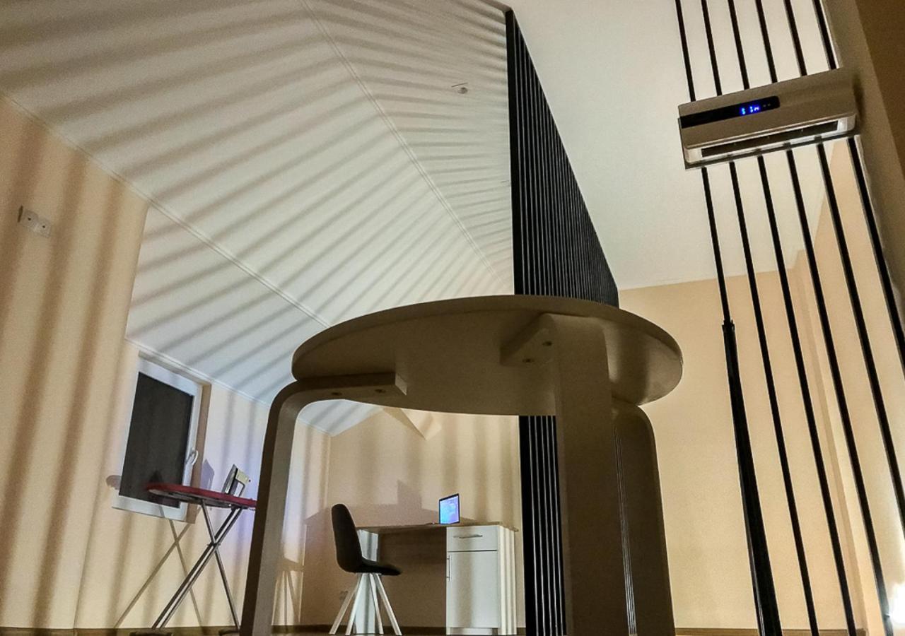 центр посуточно новая двухуровневая Da Luisa Apartment Mukacheve