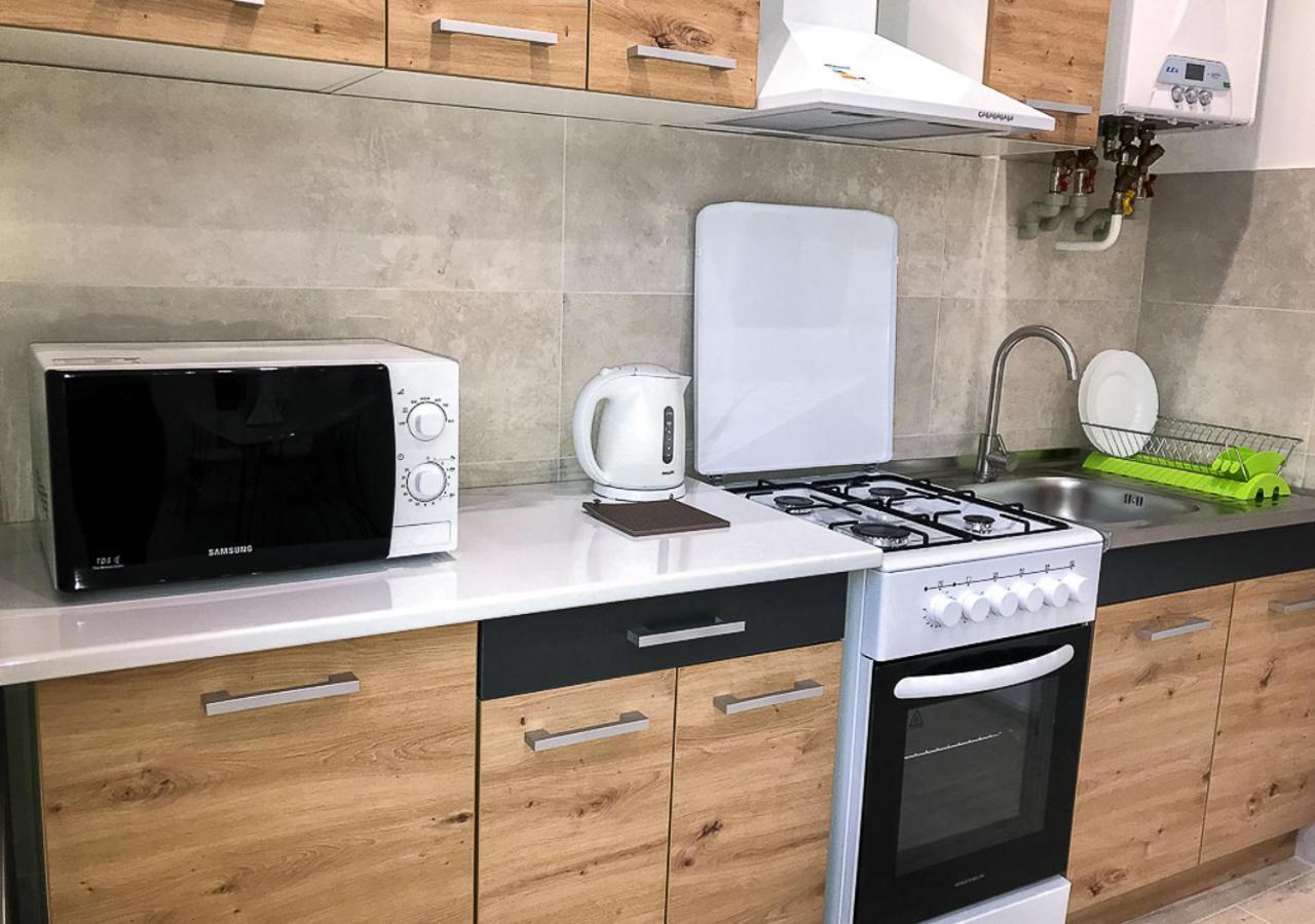 центр посуточно новая двухуровневая Da Luisa Apartment *